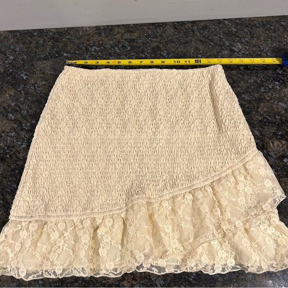 2 Piece Set Le Lis Summer Romance Ruched Skirt Tank Top Cream Lace Large - Picture 9 of 11